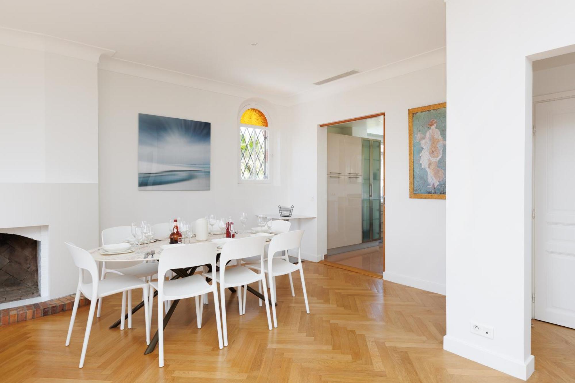 Villa Immogroom - Luxury With Swimming Pool In Center