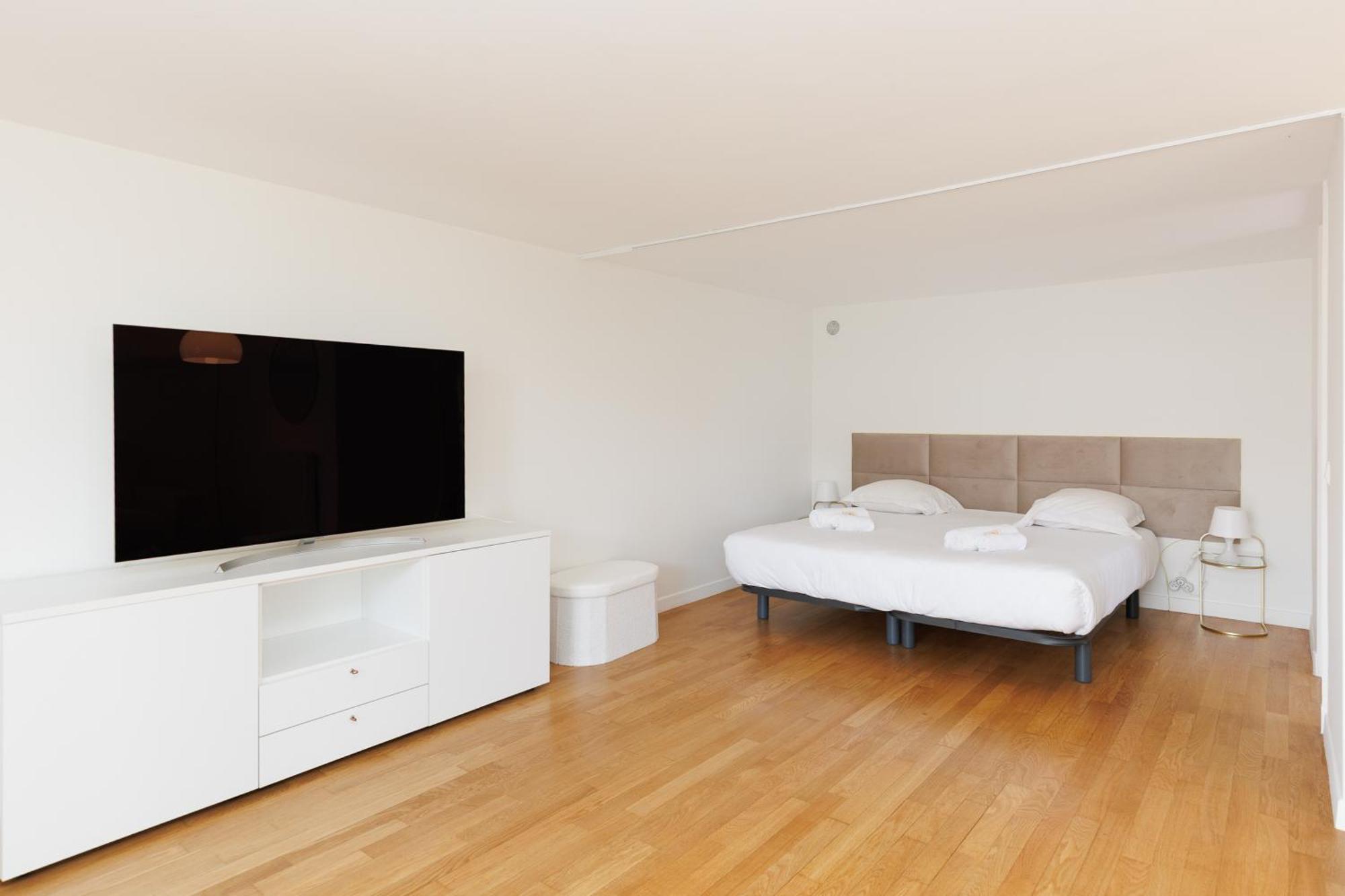 Immogroom - Luxury With Swimming Pool In Center Villa Cannes