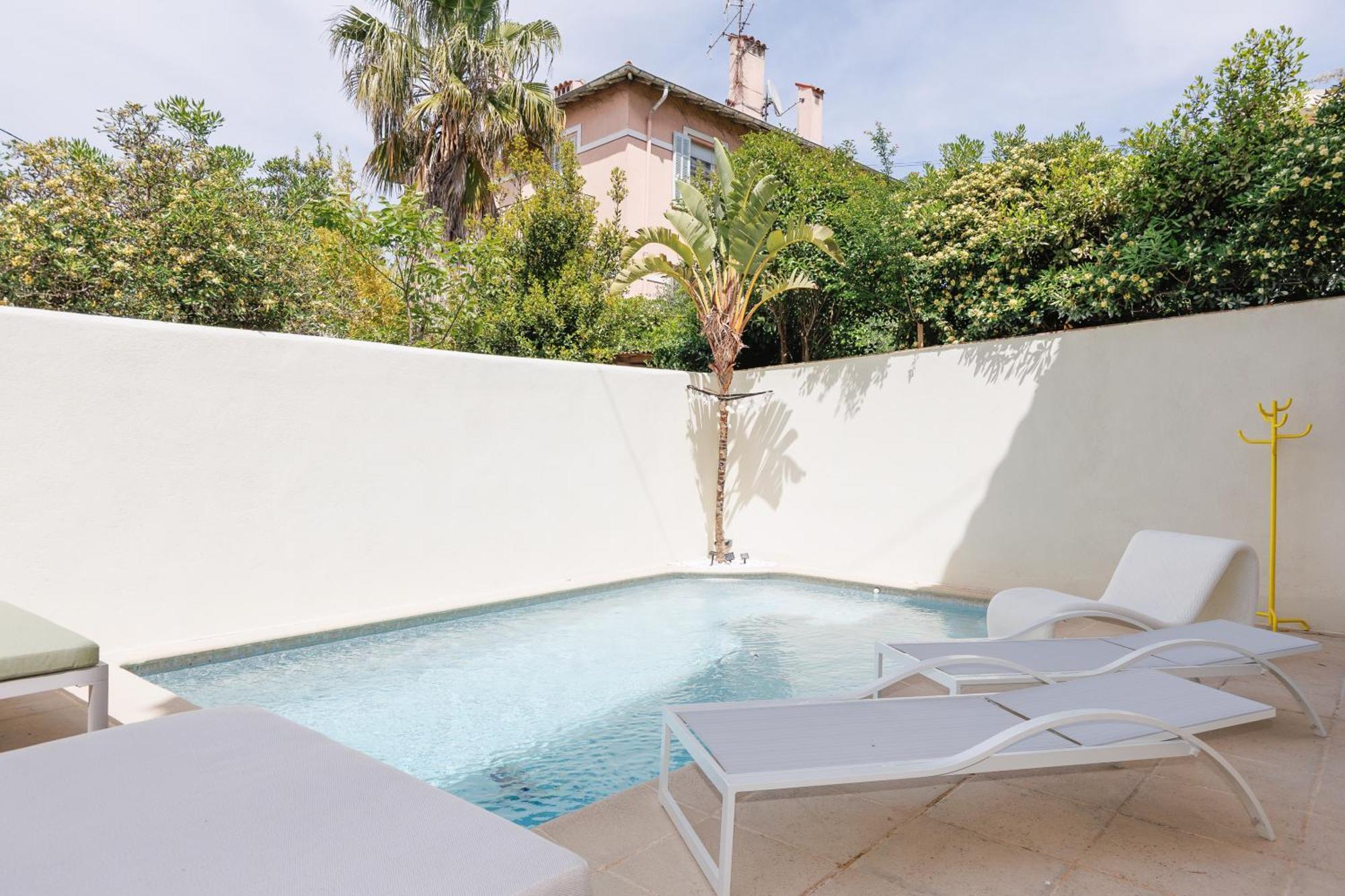 Immogroom - Luxury With Swimming Pool In Center Cannes